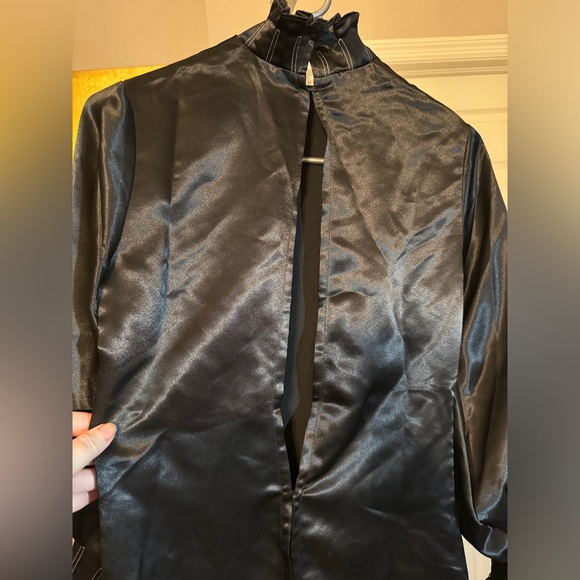 Zoey W. Black satin feeling top dramatic ruffle sleeve high neck pleated Sz S - Picture 5 of 11